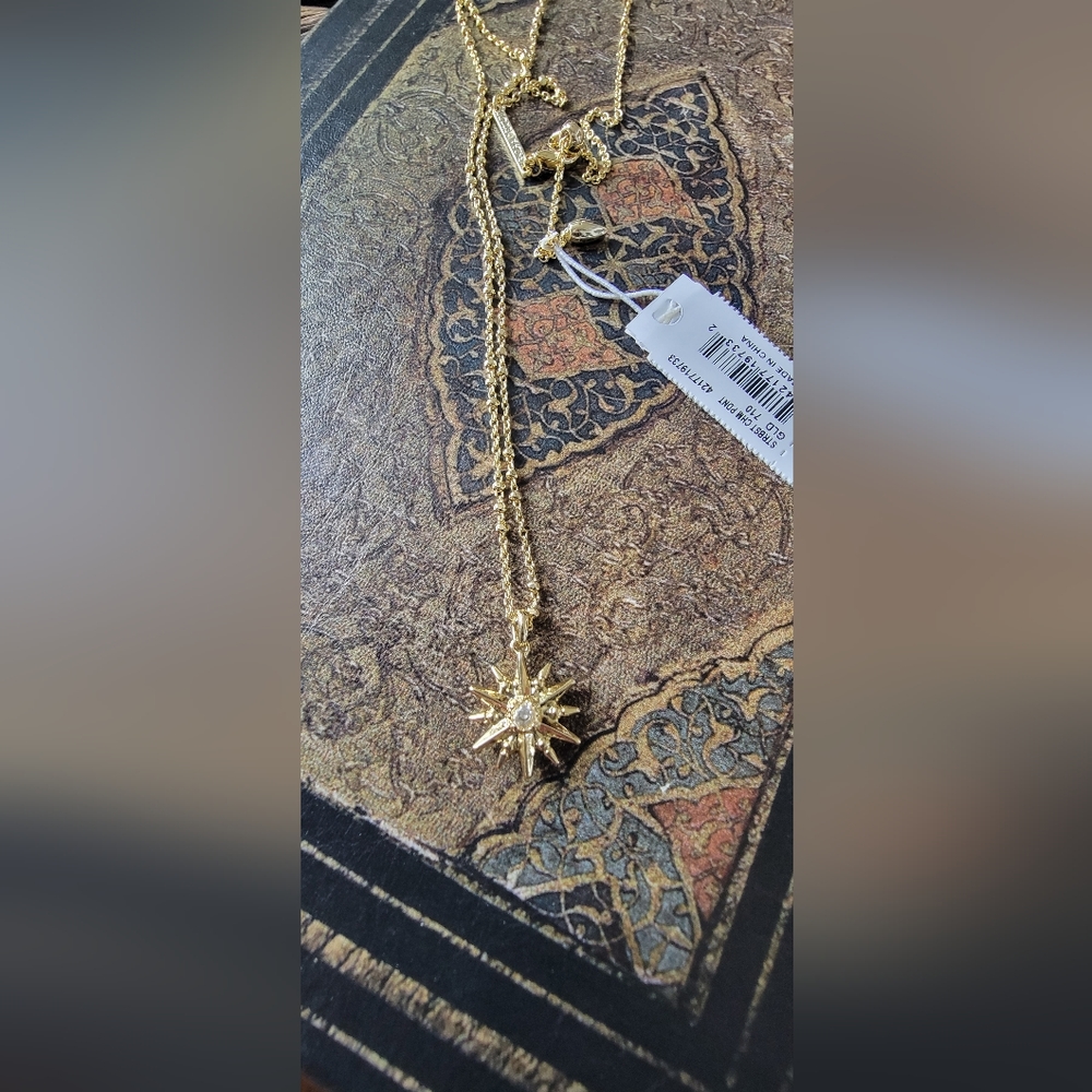 Kendra Scott Starburst Necklace